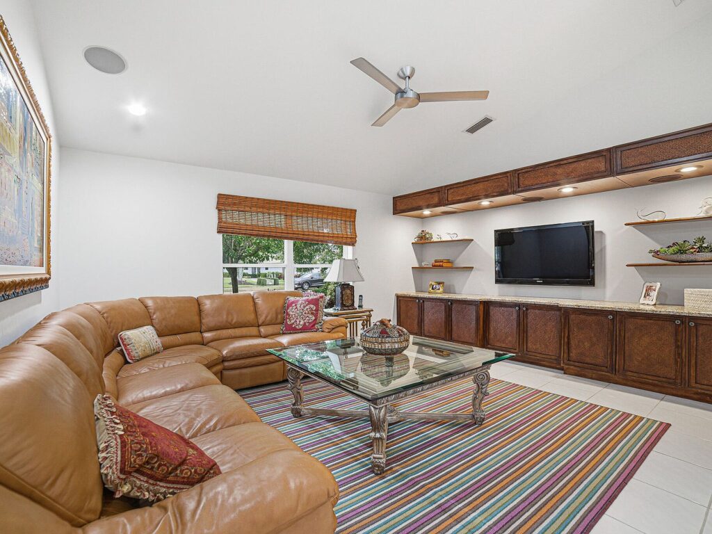10791 River Glenn Drive