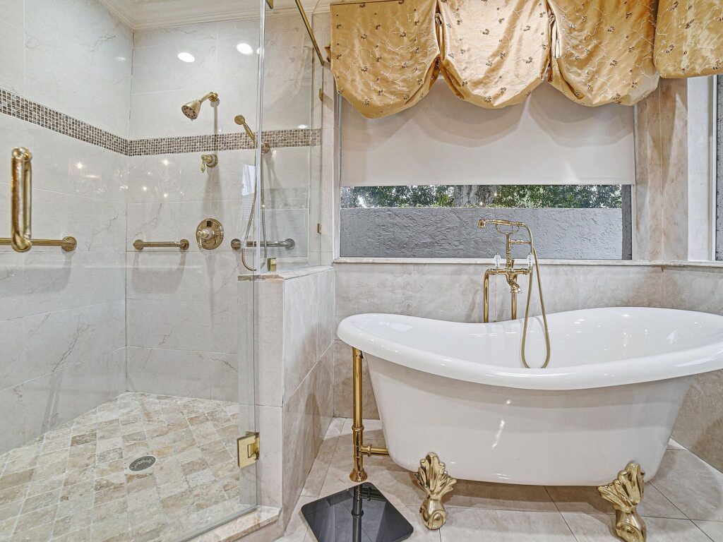 10791 River Glenn Drive