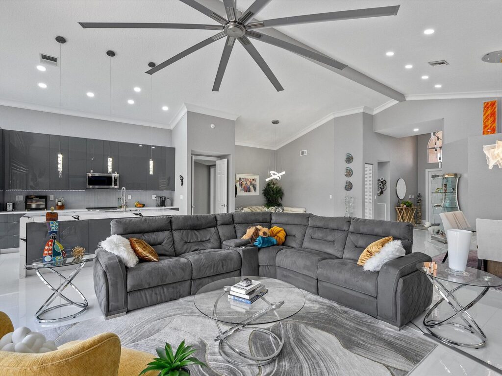 10786 Greenbriar Villa Drive