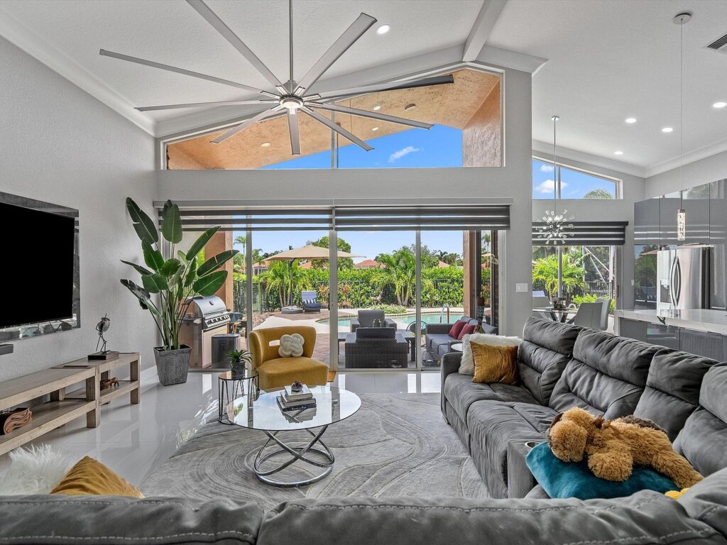 10786 Greenbriar Villa Drive