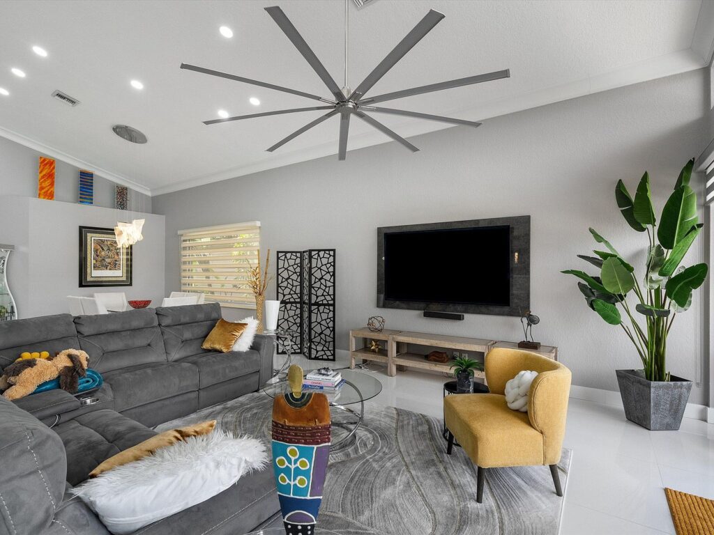 10786 Greenbriar Villa Drive