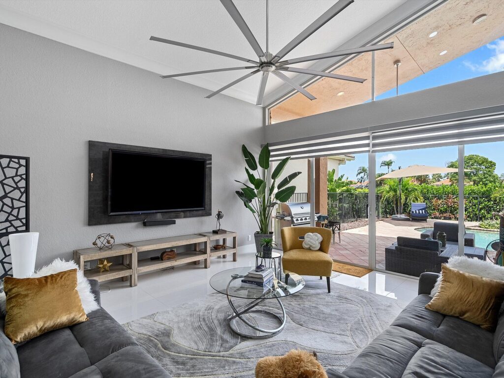 10786 Greenbriar Villa Drive