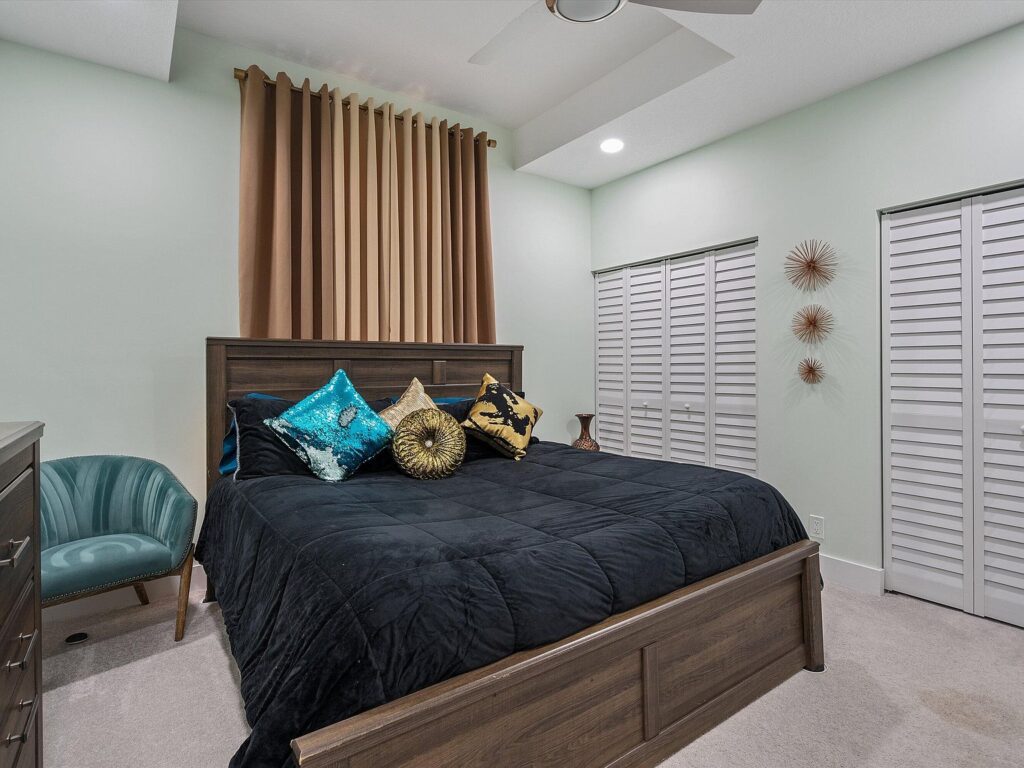 10786 Greenbriar Villa Drive