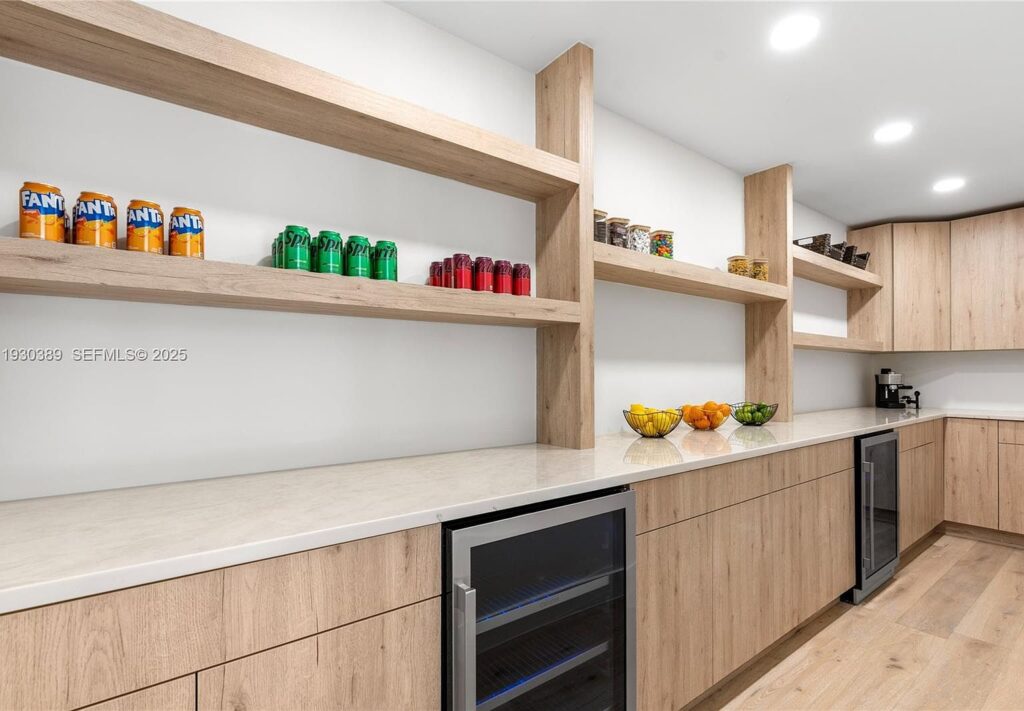11127 Boca Woods Ln