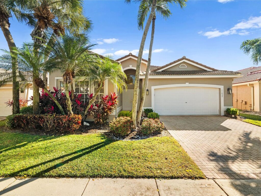 11637 Castellon Court, Boynton Beach, FL 33437